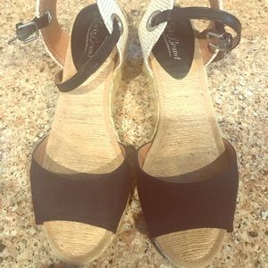 Natural wedges
